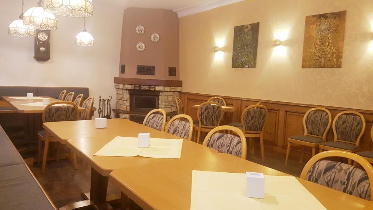 Hotel-Restaurant-Krone Bad Brueckenau Ngoại thất bức ảnh