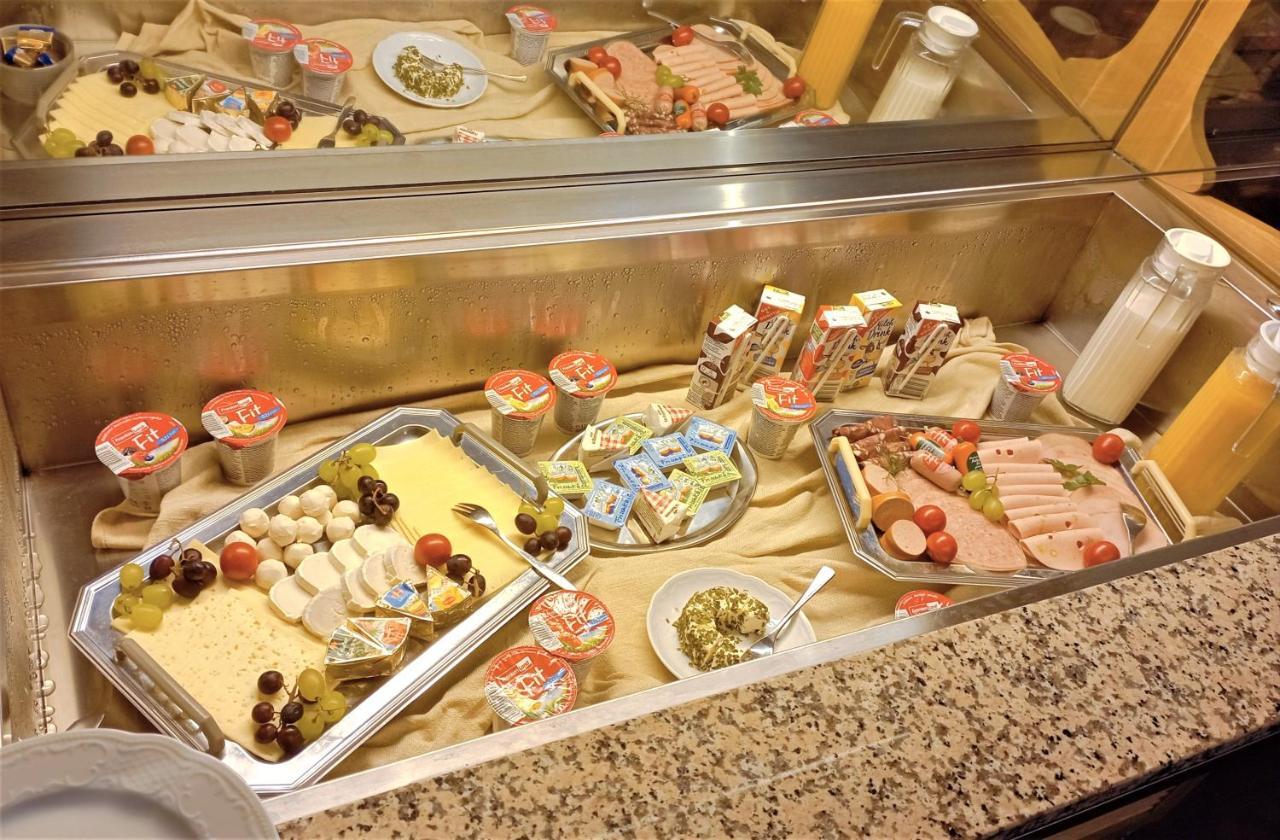 Hotel-Restaurant-Krone Bad Brueckenau Ngoại thất bức ảnh
